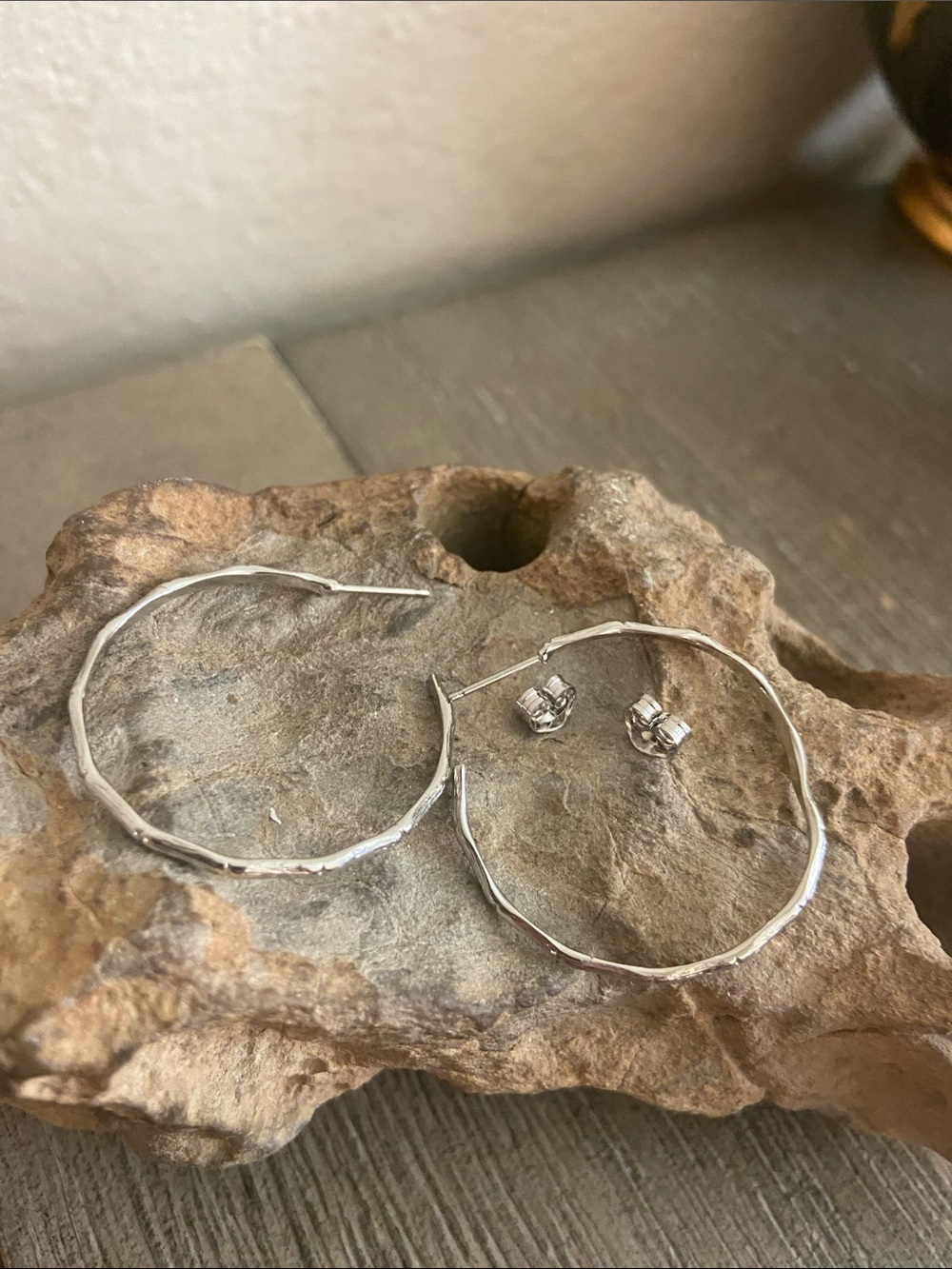 5/$10❤️❤️❤️NEW Silver Tone Zinc Alloy Textured Hoop Earrings